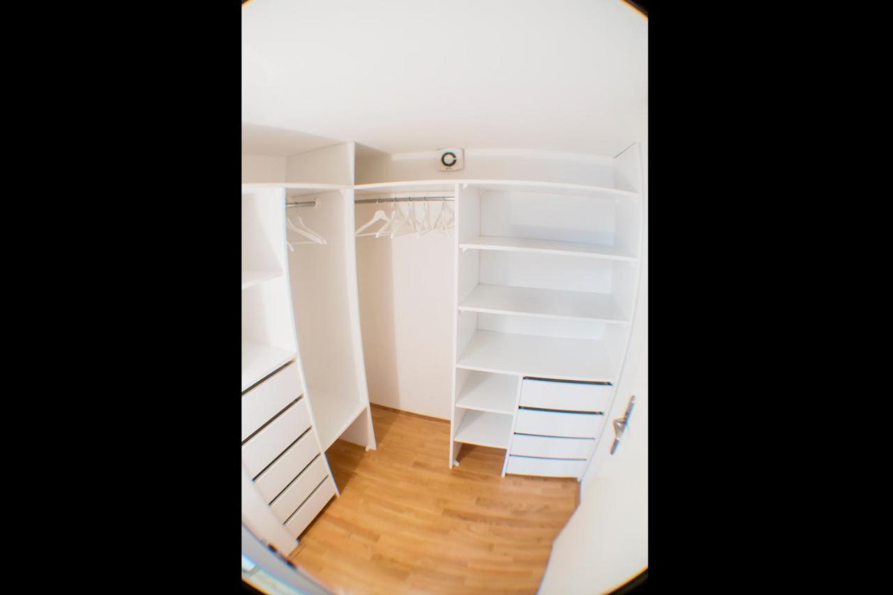 Rudjer Apartment, City Center, 2Br, Spacious Загреб Екстериор снимка