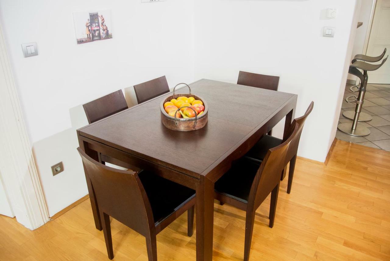 Rudjer Apartment, City Center, 2Br, Spacious Загреб Екстериор снимка